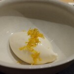感情 - ヨーグルトアイス、レモンピューレ
