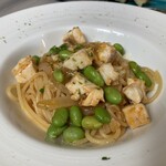 Raduno - ◉ パスタ
      　南伊勢産の鯛、枝豆、
      　鯛の出汁とオイルトマトソース　レモンの皮