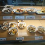 レストパークいの - セルフおかずの陳列ケース（一部）〔2023-11〕