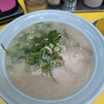 味心 - 塩とんこつラーメン　680円