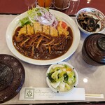 オリンピックナショナルゴルフクラブ EASTコース レストラン - 