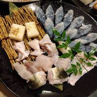 泳ぎとらふぐ活蟹料理 あじ平 曽根崎 - 