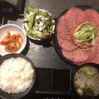 食べ飲み放題 焼肉ダイニングちからや 名駅店 - 