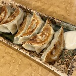 츄우카 소바 엔쟈쿠 - 焼餃子 ６コ　３５０円　(2024/06)