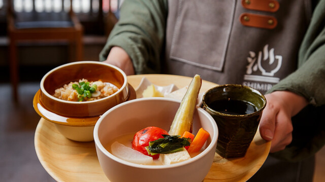 沁みる （SHIMIRU） - 四条（京都市営）/食堂 | 食べログ