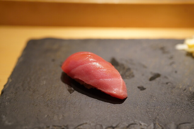 Manten Sushi Marunochi photo 4