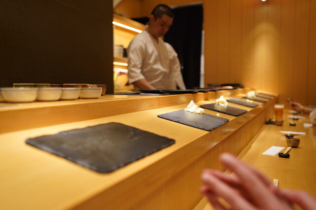 Manten Sushi Marunochi photo 5