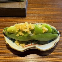 室町 唯 - 
