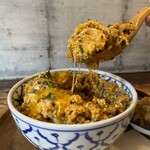 食堂 à - キーマカレー(炙りチーズトッピング)