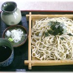 Kamesugi Soba - もりそば　600円　　のりがかかる