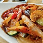 三代目重助商店 - 夏野菜　ヤングコーン・ズッキーニ・赤パプリカ・黄パプリカ・ナス・エリンギ・マッシュルーム・オニオン・自家製フランク　