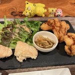 やま吟 - チキンカツ定食ですけど、唐揚げ付き