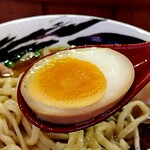 俺の中華たなか家 - 味玉蓮華リフト⤴️