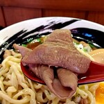 俺の中華たなか家 - 「ホルモン蓮華」リフト⤴️「ホルモン」はプリップリ♬で柔らかぁ〜♥