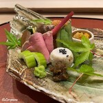御料理 寺沢 - 海鞘の檸檬昆布〆､石川小芋､夏豆､鱸の御かき揚げ､楤ノ芽味噌に山葵､薑生姜､岩中豚の棒茶蒸し､梅貝､太刀魚､唐墨