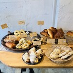 サリュー - 店内