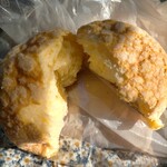 セラヴィ - 最初に頂いたメロンパン。美味しい〜