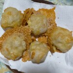 セラヴィ - ひとつ食べてありません。凄いチーズの量で､6個￥250でいいんですかー　他のもそうですが。