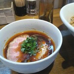 中華そばや 和凡 - 煮干し水の冷やつけ麺(ラー油)