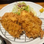 お魚処 うおとも - ふんわりサックリひれカツは4pcs