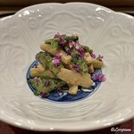 御料理 寺沢 - グリーンアスパラ､スナップ豌豆､椎茸､芋茎の胡麻和え