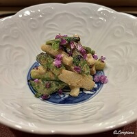 御料理 寺沢 - グリーンアスパラ､スナップ豌豆､椎茸､芋茎の胡麻和え