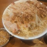 ラーメン荘 歴史を刻め 新栄店 - 