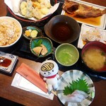 TAITAI家 - よくばり定食