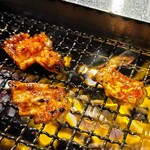 焼肉 ゆう焼けこやけ - シマチョウ　焼き過ぎ注意ですよ(⁠✷⁠‿⁠✷⁠)