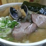 らーめん工房 魚一 - 魚醤ラーメン（こってり味）＠810円