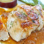 ダイニングカフェ・パウゼ - 料理写真:鶏肉ソテー 1760円