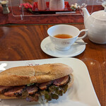 Y's tea room - 