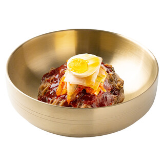 冷麺が食べたくなる季節