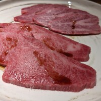 焼肉一頭両騨 町田本店 - 