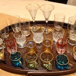 銀座 安久 - グラスを選べます。