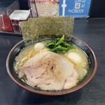 横浜家系ラーメン すずき家 子安本店 - 
