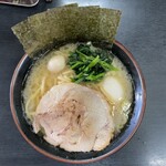 横浜家系ラーメン すずき家 子安本店 - 