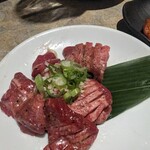 炭火焼肉酒家 牛亭 - 牛タン