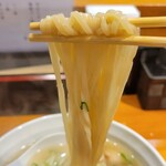 ラーメン 坊也哲 - 麺