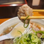 ラーメン 坊也哲 - 肉団子