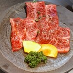 焼肉 わがんせ - タレもの♪(左から大トロ､ミスジ､イチボ)