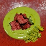 Takumi - 前菜2・ 白糠産の鹿のソテー、クレソンのサラダ、 エンドウ豆のポタージュロングペッパー風味