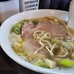 麺屋 菜々兵衛 - 麺のアップです。