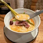 海老丸らーめん - 馬ヒレ肉のロースト 冷やしらーめん＠1,800円（税込）