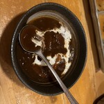 牛や たん平 - タンのシチュー。　改善されてる？　自然な甘み、するするとカラダにしみる…