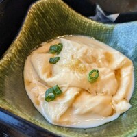 しゃぶしゃぶ　すき鍋　おもき 銀座店 - 「湯葉刺し」