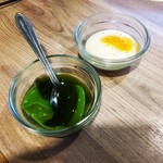横浜大飯店 - 抹茶プリン、杏仁チーズケーキ