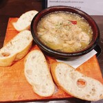 Oyster Bar MABUI 히로시마에키마에점 - 