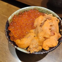 焼うお いし川 名古屋 - ウニといくら　希少の蝦夷バフン雲丹
