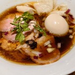 麺処ぐり虎 海老名店 - 黒トリュフ香る特製醤油そば